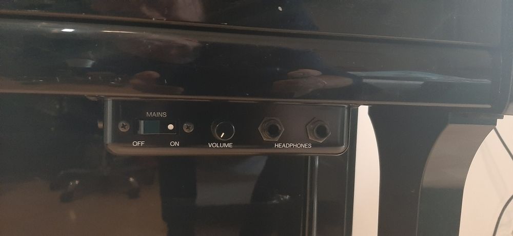 Pianio Yamaha "MPX II XG - SILENT and DISK Piano™
