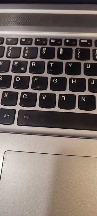 Laptop 17 CaliLenovo