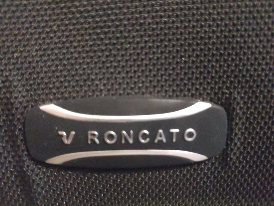 Nowa firmowa torba na garnitur i inne.