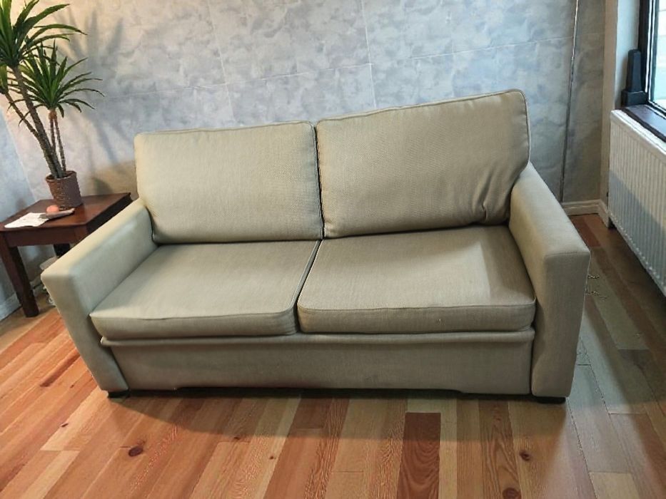 Kanapa z funkcją spania możliwość dowozu