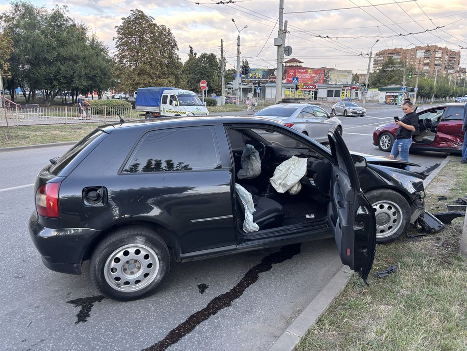 Ауди а3 1.9 TDI 2002 год