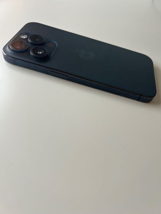 iPhone 15 pro 256gb