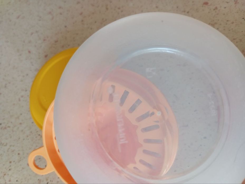 Ручная соковыжималка Tupperware Поварёнок