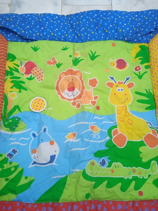 Tapete atividades bebé