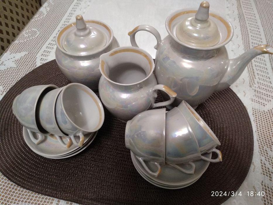Чайний та кавовий сервіз