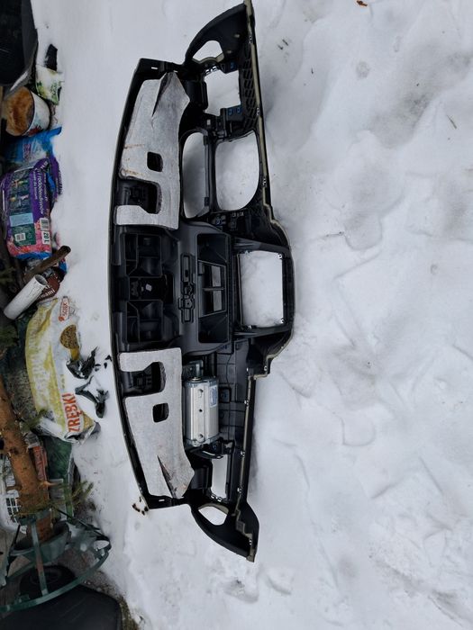 Deska rozdzielcza bmw e90 z poduszka