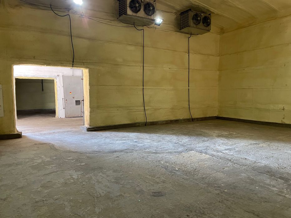 Magazyn 300 m2 Mroków