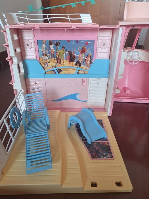 Cruzeiro de bonecas da Barbie