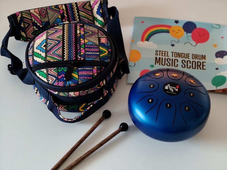 Bebenek stalowy Steel Tongue drum. Średnica około 14 cm