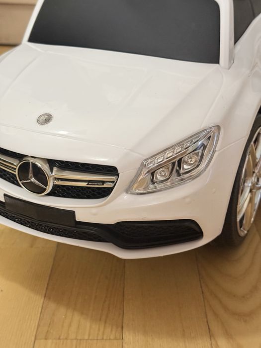 Толокар Mercedes amg c-63