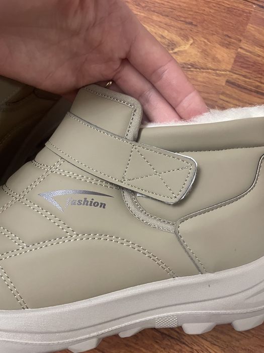 Зимові чобітки, сапоги жіночі спортивні