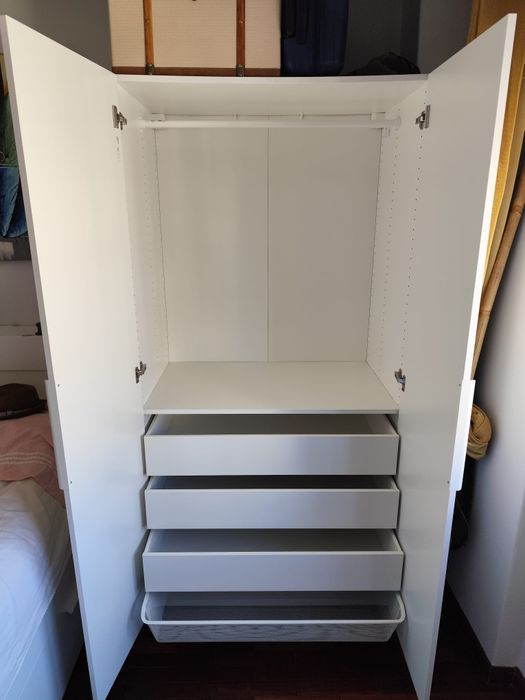 Roupeiro IKEA PAX Branco 100x58x201 cm com Gavetas — Como Novo (Desmontado)