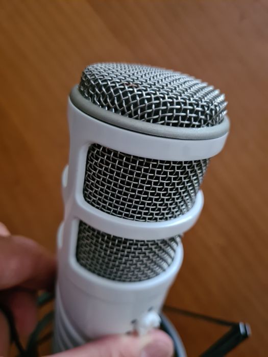 Microfone RODE PODCASTER + PSM1
