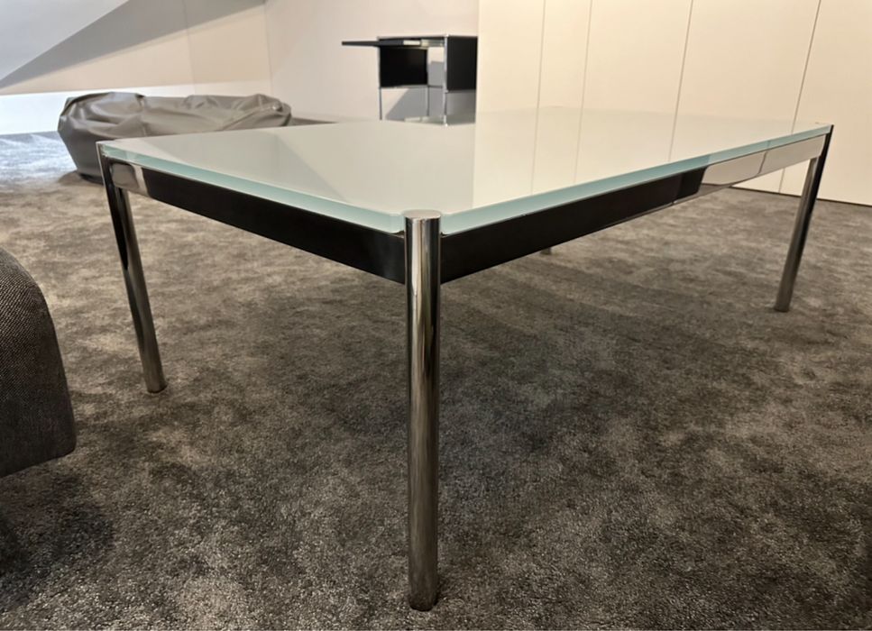 Stół szklany USM Haller