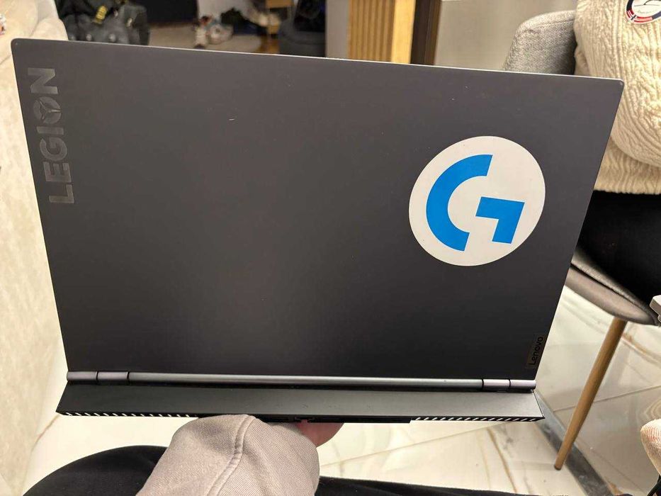Lenovo Legion 7 15IMH05 TYPE 81YT RTX 2080 SUPER MAXQ