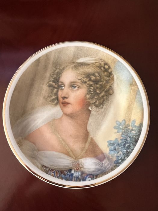 Тарелка декоративная, антикварная