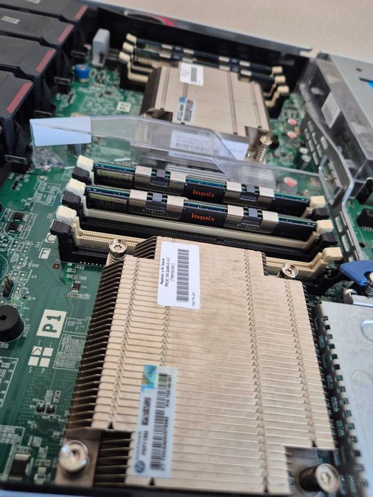 Сервер HP Proliant DL360e Gen8 1U 2xXeon E5-2407/16Gb/2x120SSD/2x4Tb