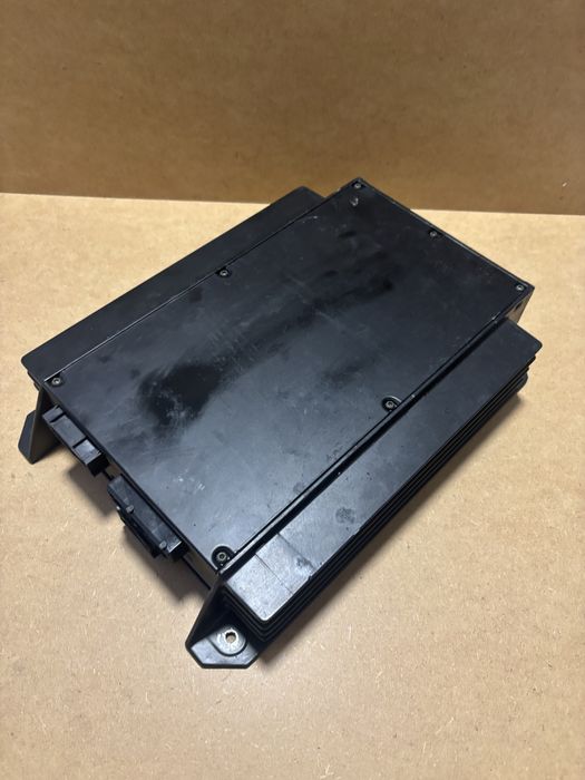 Wzmacniacz BMW E53/E39  6905119
