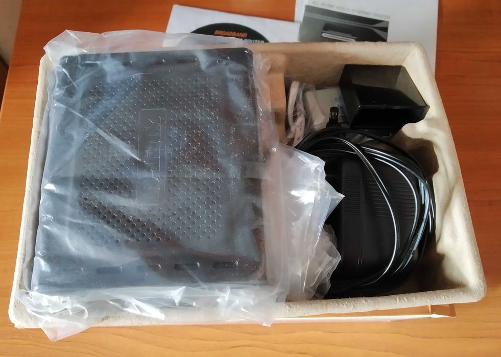 Продам в Харькове при встрече рабочий модем D-Link DSL-2500U.