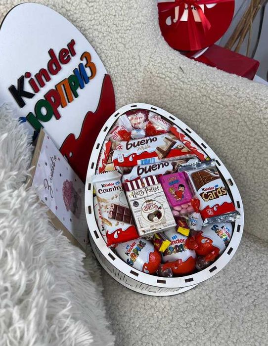 Подарунок жінці, Подарунковий бокс із цукерками, Солодкий набір