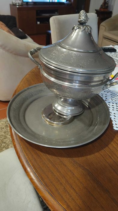 Terrine with Silver Shell Plate445759379074590724