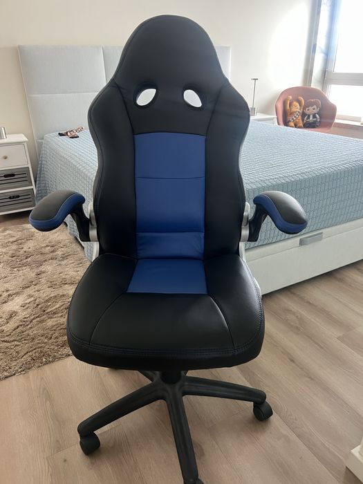Cadeira gaming nova