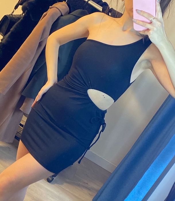 Плаття чорного кольору