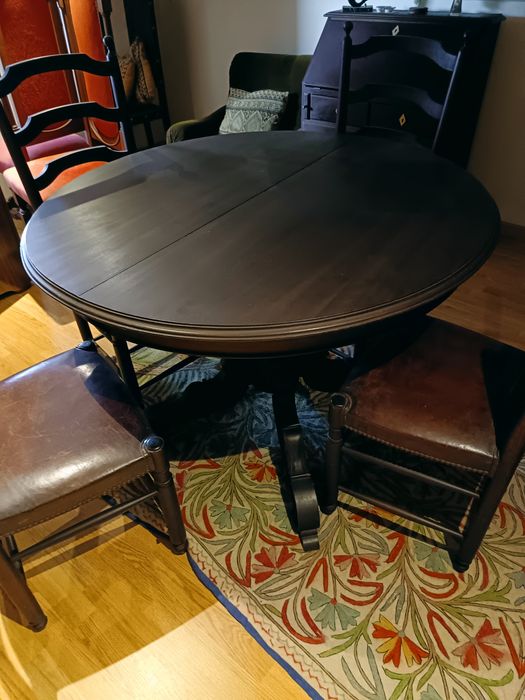 Mesa de sala  em madeira