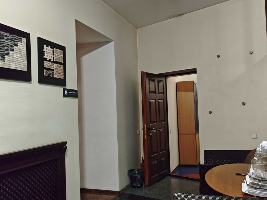 Продаж приміщення з окремим входом вул.Велика Житомирська 29-Б