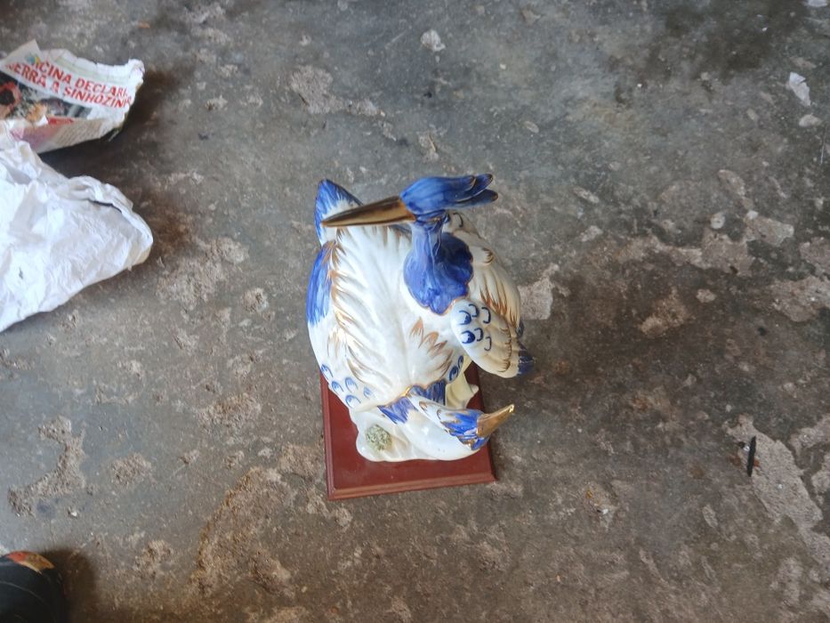 passarinho em porcelana