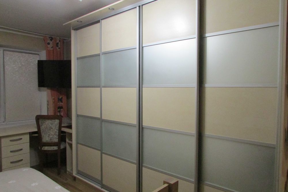 Найближчі ст. метро Мінська, Героїв Дніпра. вул. Полярна 3