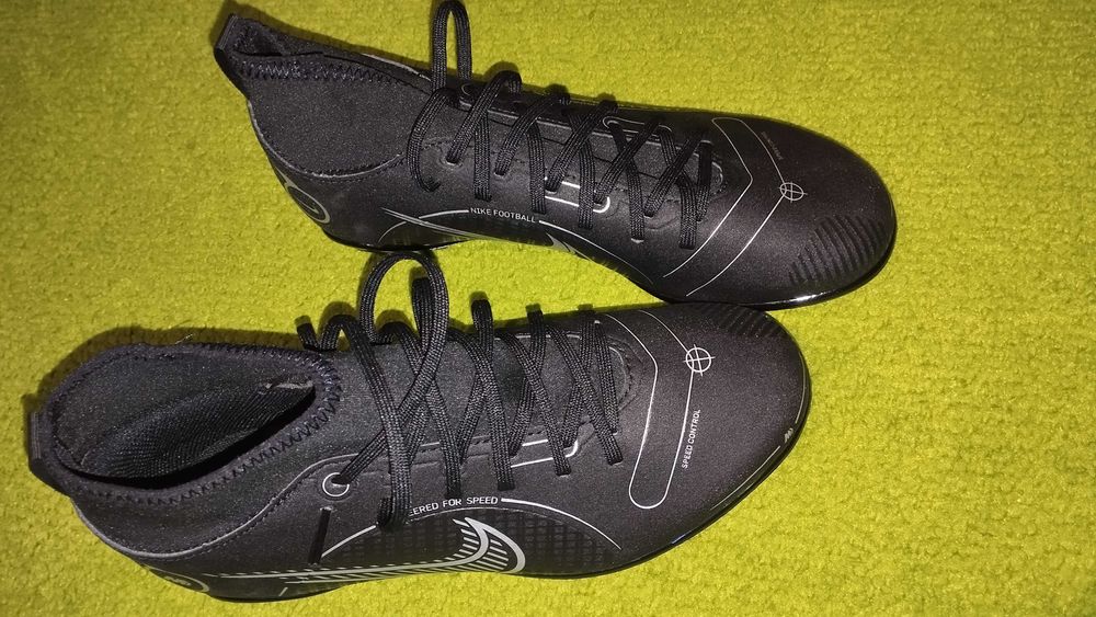 Nowe korki Nike Superfly 8 Club FG lanki r. 38,5