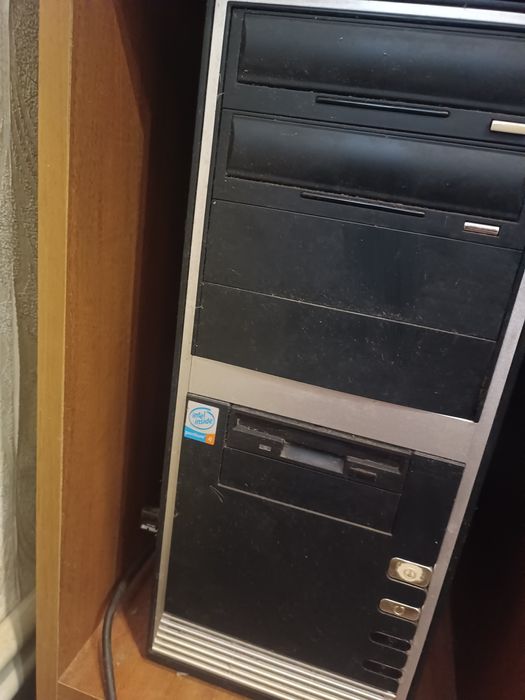 Продаю компьютер б/у