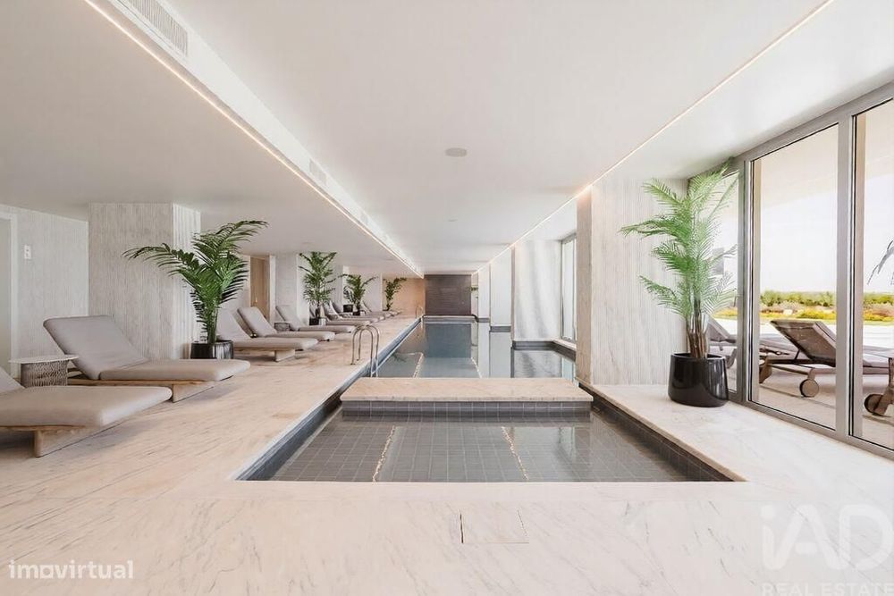 Apartamento T2 em Armação de Pêra de 94,00 m2