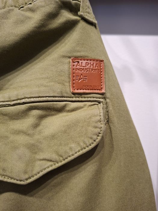 Bojówki Alpha Industries