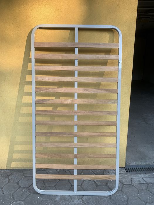 Estrado de cama de solteiro