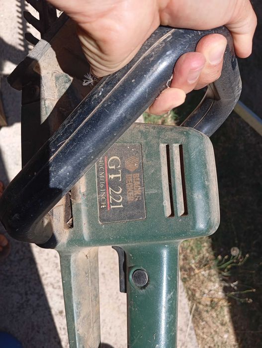 Corta sebes black & decker gt 221