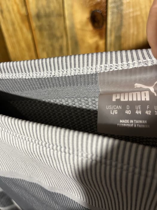 Компресійний жіночій топ Puma Evoknit