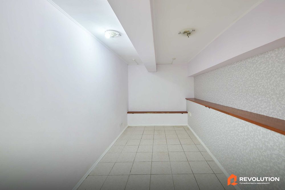 Без комісії. Продаж комерційного приміщення 149м2, вул. Микільсько-Ботанічна, буд. 14/7 Шевченківський р-н