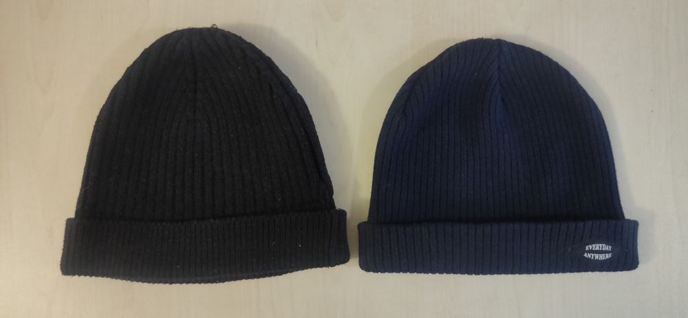 В’язані шапки ZARA чорна та синя

Опис:
Продам дві в’язані шапки ZARA.