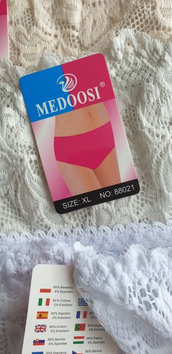 4×Damskie majtki figi z koronką XL