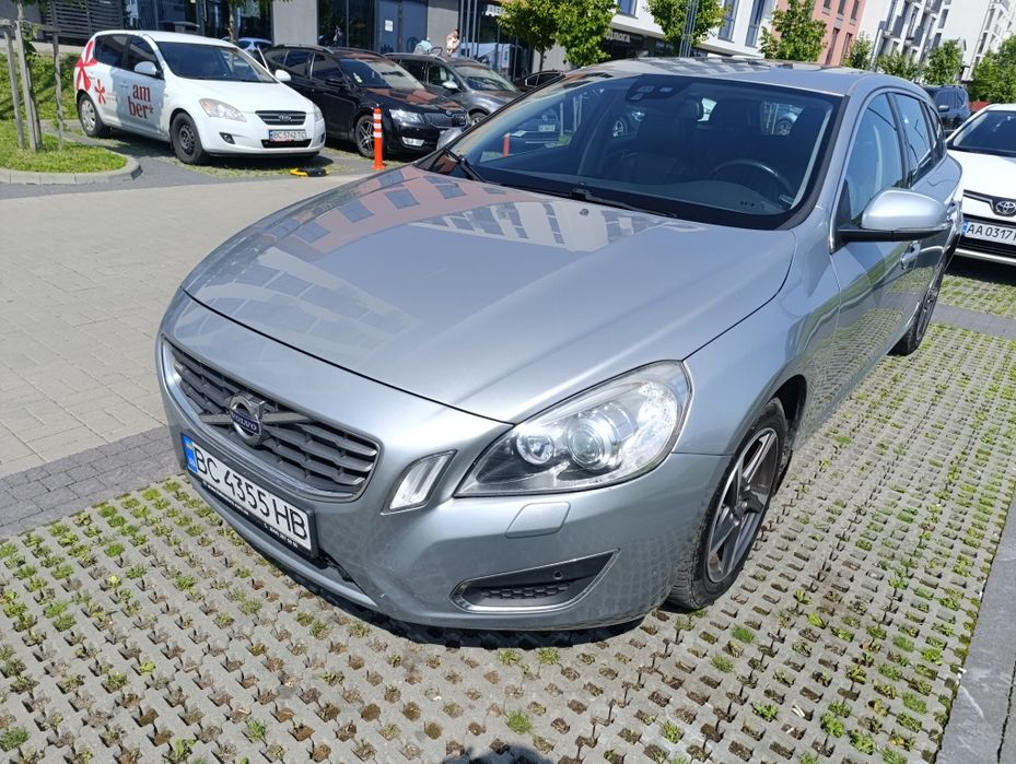 Продаж Volvo V60 2011р