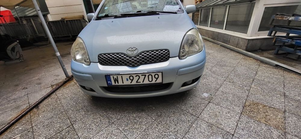 Sprzedam toyotę yaris