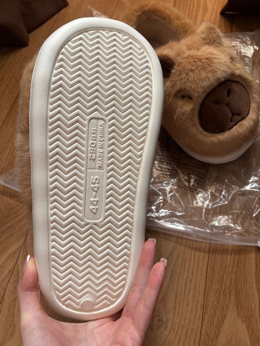 Домашні капці капібара