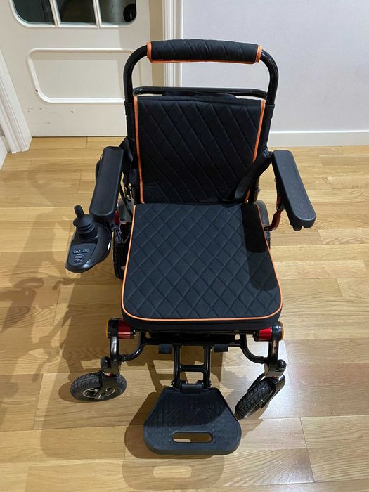 Cadeira de rodas elétrica (600w) dobrável para transporte(Estado: NOVO