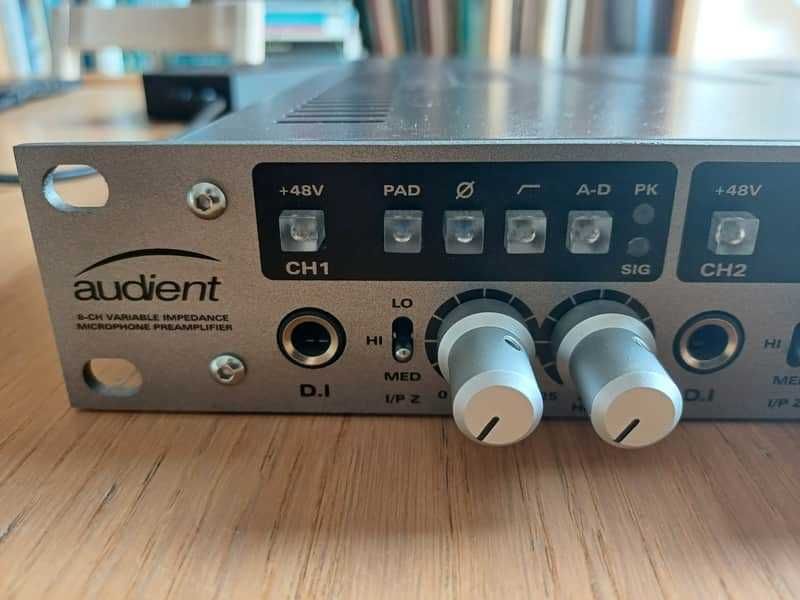 Pré- Amplificador Audient ASP880