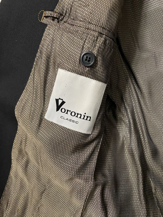 Чоловічий костюм Voronin