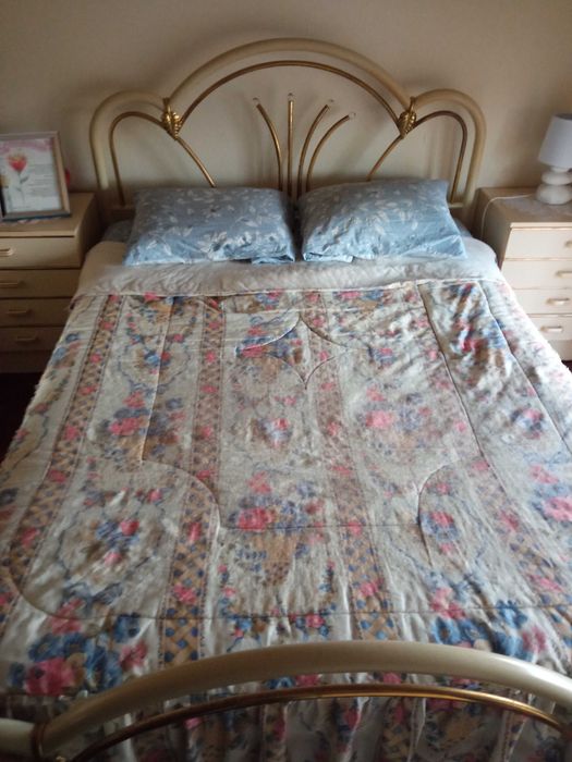 Mobilia de quarto de casal completa