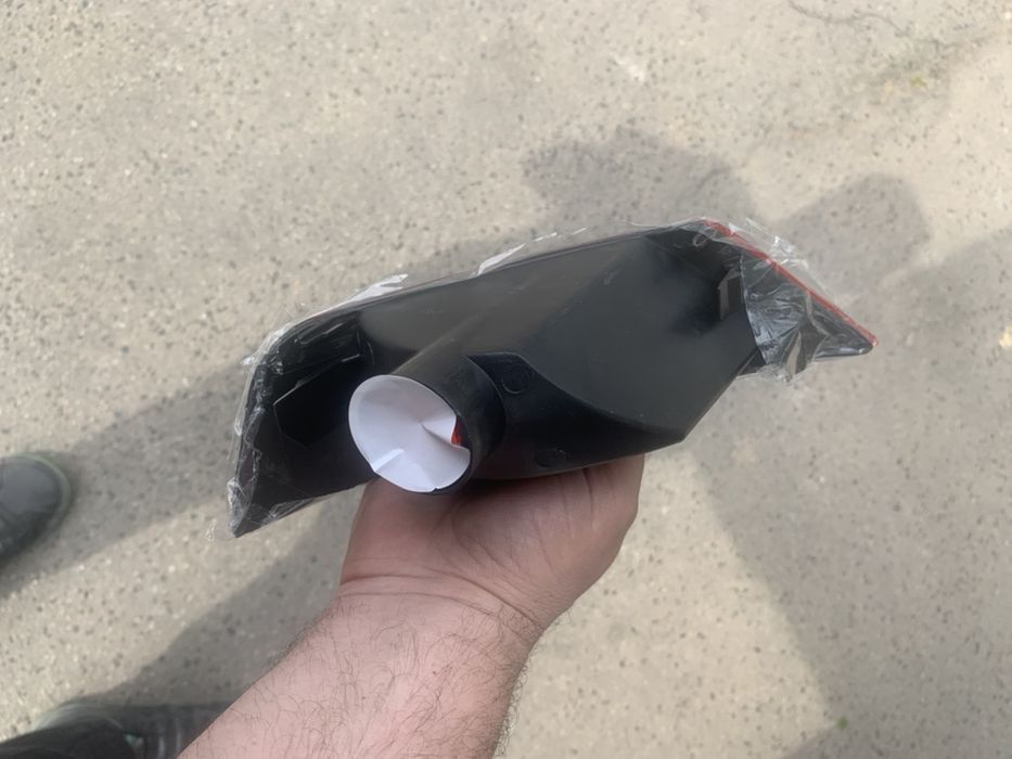 Катафот задній стоп Фонарь в бампер Ford Kuga escape USA