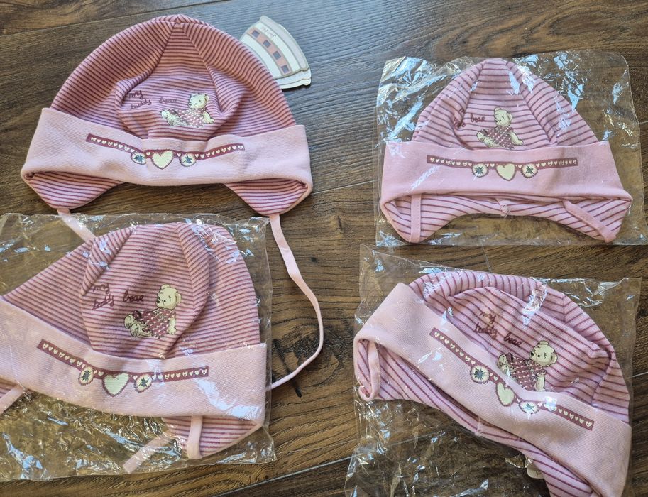 Czapka róż Wiosna 44 Nowa